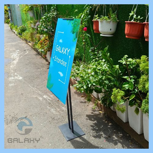 Kệ để tranh 1 mặt, standee chữ H