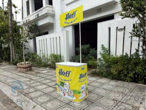 Quầy nhựa sampling là gì? Mẫu bán chạy nhất 2026