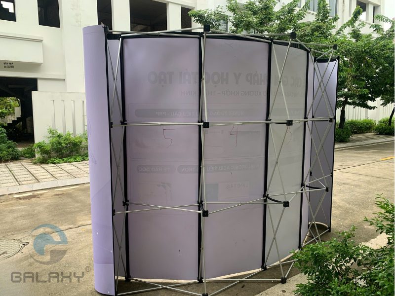 Báo giá backdrop di động 2026: Cập nhật chi tiết từng loại 2 Báo giá backdrop di động 2026: Cập nhật chi tiết từng loại